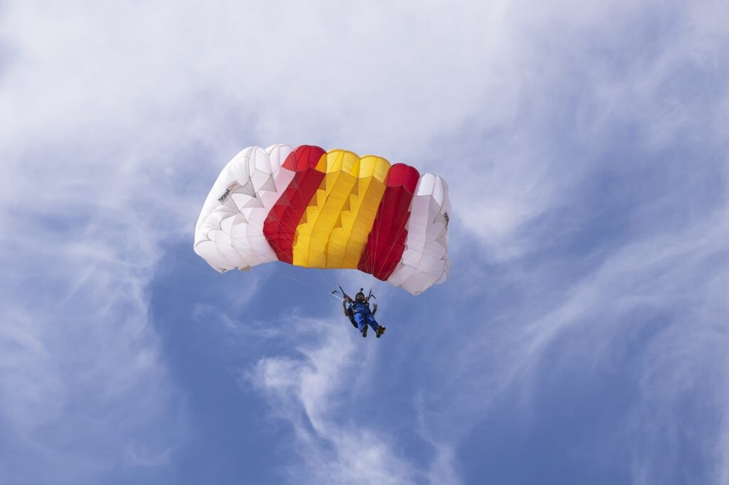 Offrir un saut en parachute pour un cadeau original et mémorable