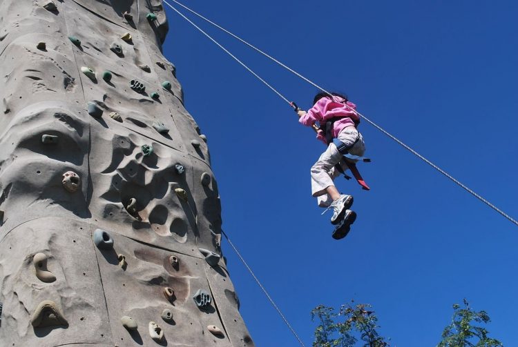 Faire de l’escalade : un sport et un loisir pour le corps et l’esprit