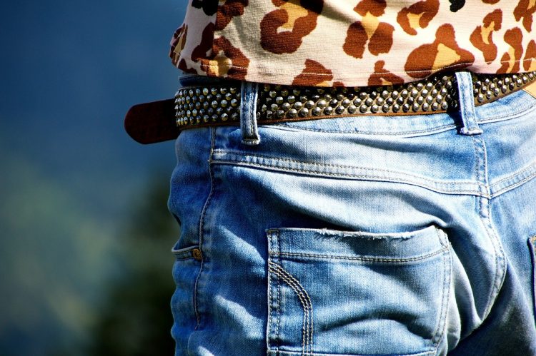 Ceinture sans boucle : pour des looks épurés et confortables