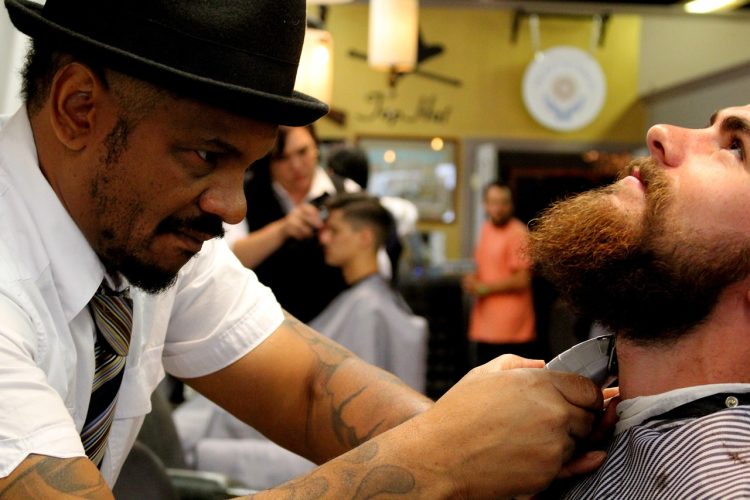 Les astuces pour bien choisir une tondeuse à barbe