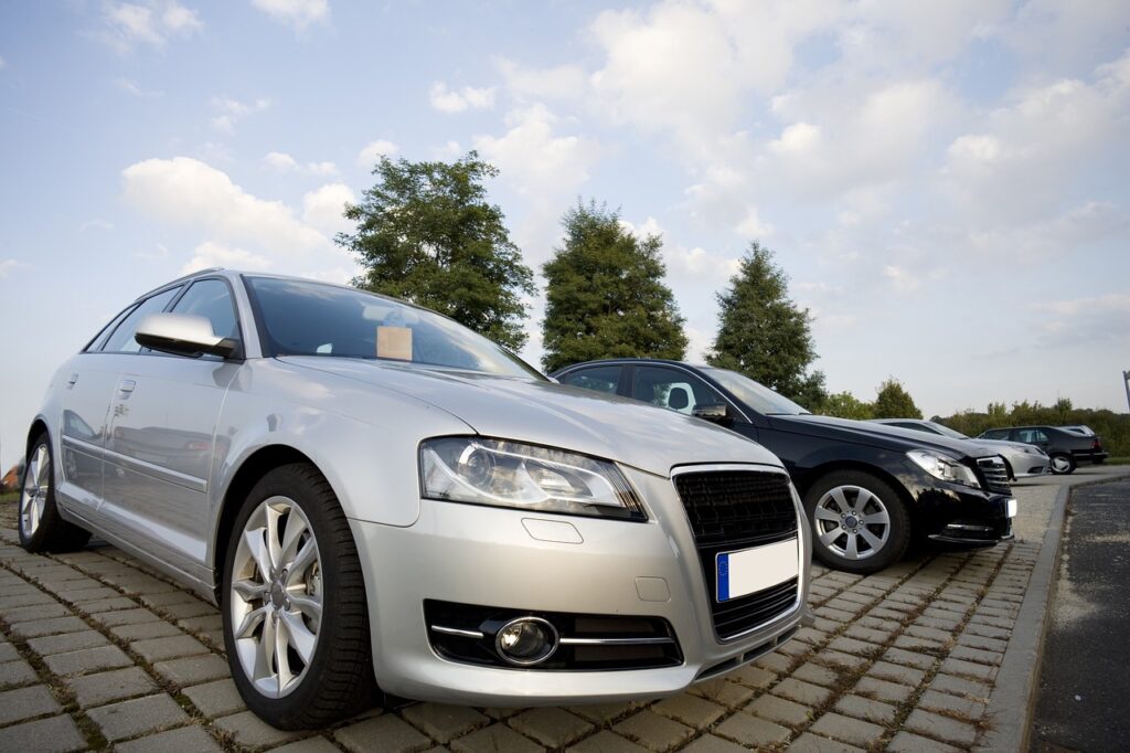 Acheter une voiture d’occasion : les obligations du vendeur