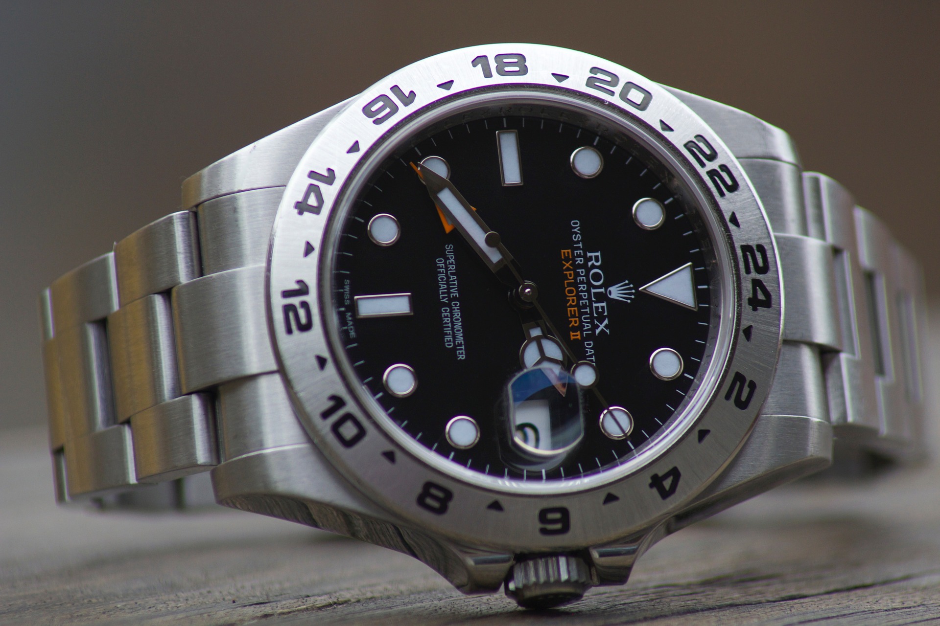 comment lire l heure sur une montre gmt