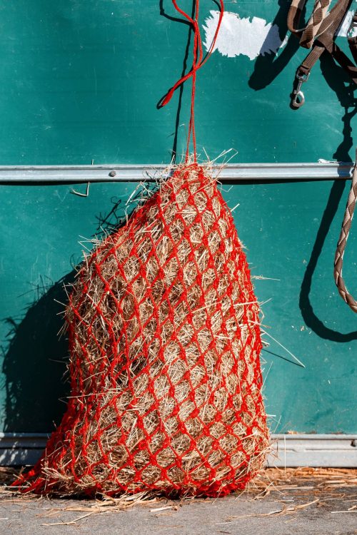 aménager une écurie avec sac à foin