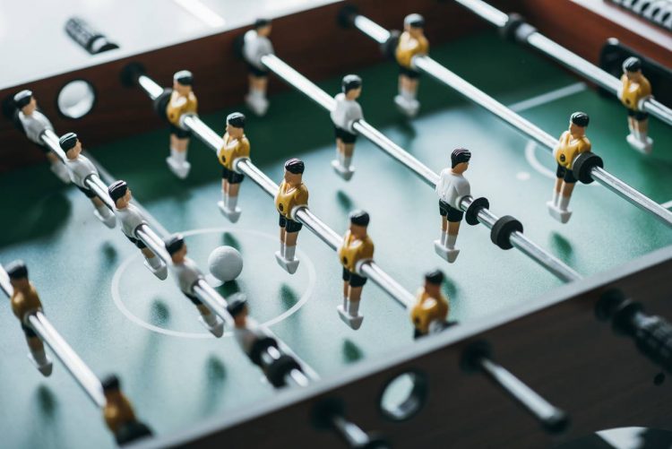 table multi jeux avec babyfoot 